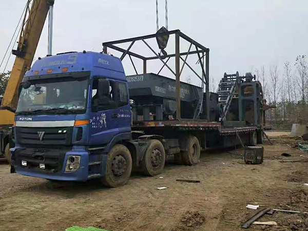 風(fēng)化料制砂機(jī)